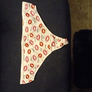 Women's thong